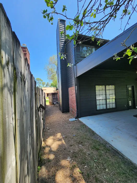 HM Resurfacing & Painting remodeling Picture 6