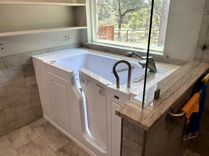 Hill Country Tub and Shower LLC Picture 10