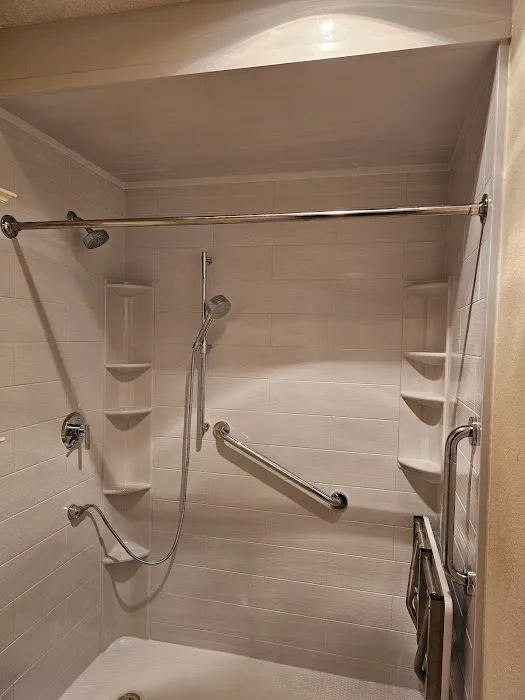 Bath Fitter Picture 5