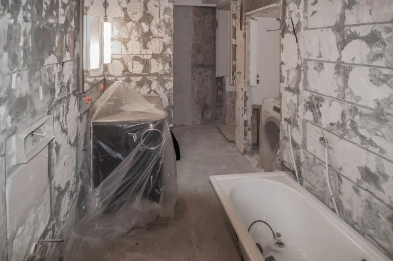 Common Warning Signs Your Bathroom Needs Immediate Repair or Restoration