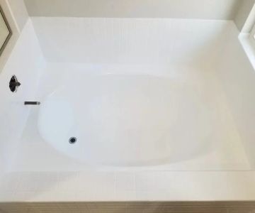 Why It’s Worth Paying for Premium Finishes on Tubs and Tiles