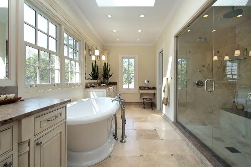 The Best Time of Year for Bathroom Refinishing Projects in the U.S.