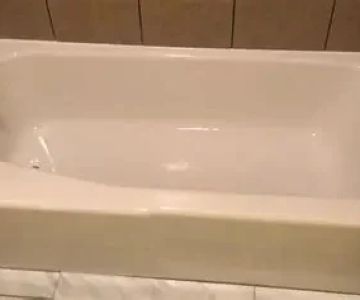 What’s the Difference Between Reglazing, Resurfacing, and Refinishing a Tub?