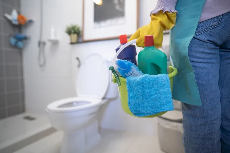 Simple Steps to Make Bathroom Cleaning Easier After Refinishing