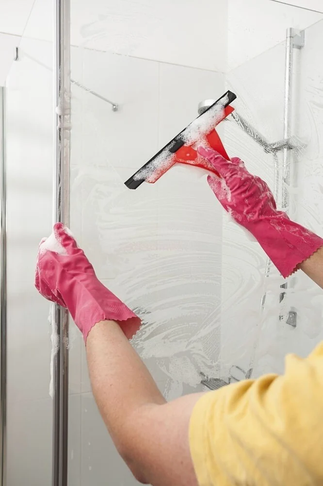 Why Regular Shower Door Maintenance Prevents Leaks and Mildew