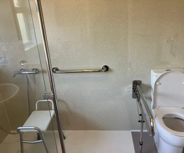 How to Avoid Overspending on Bathroom Accessories