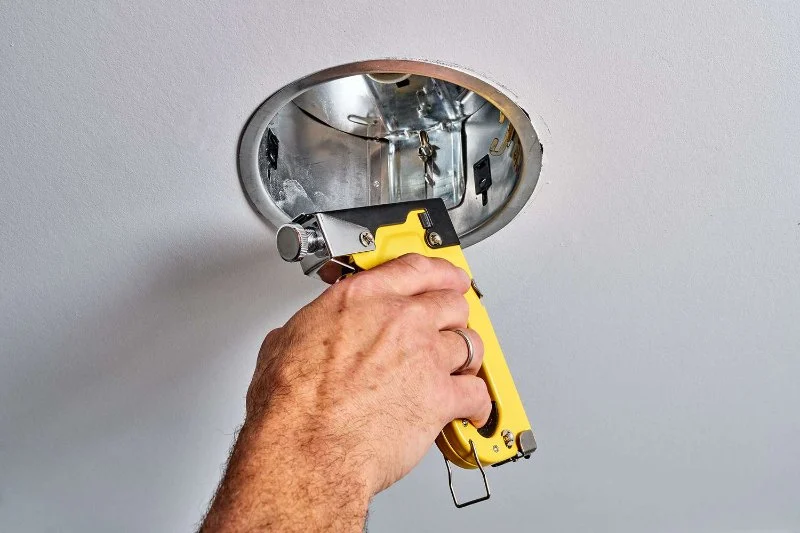 Fiberglass Fixture Repair: What an Expert Contractor Does, How Long It Lasts, and Common Red Flags