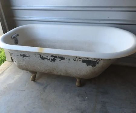 How to Tell if Your Bathtub Has Lead Paint or Hazardous Coatings