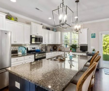 How Refinishing Services Help Real Estate Agents Sell Homes Faster