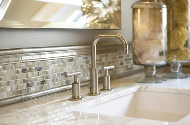 How to Match Bathroom Faucets and Hardware Finishes for a Cohesive Look