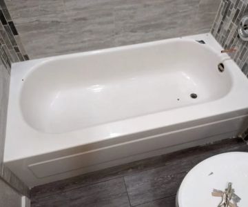 The Cost of Ignoring Minor Tub Chips and Cracks — Why Early Repairs Matter