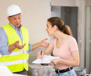 The Best Way to Handle Disputes With Contractors Professionally